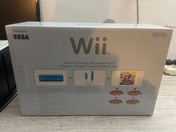 Nintendo Wii Mario & Sonic Console - Mint condition - (Pre-owned) - Image 3
